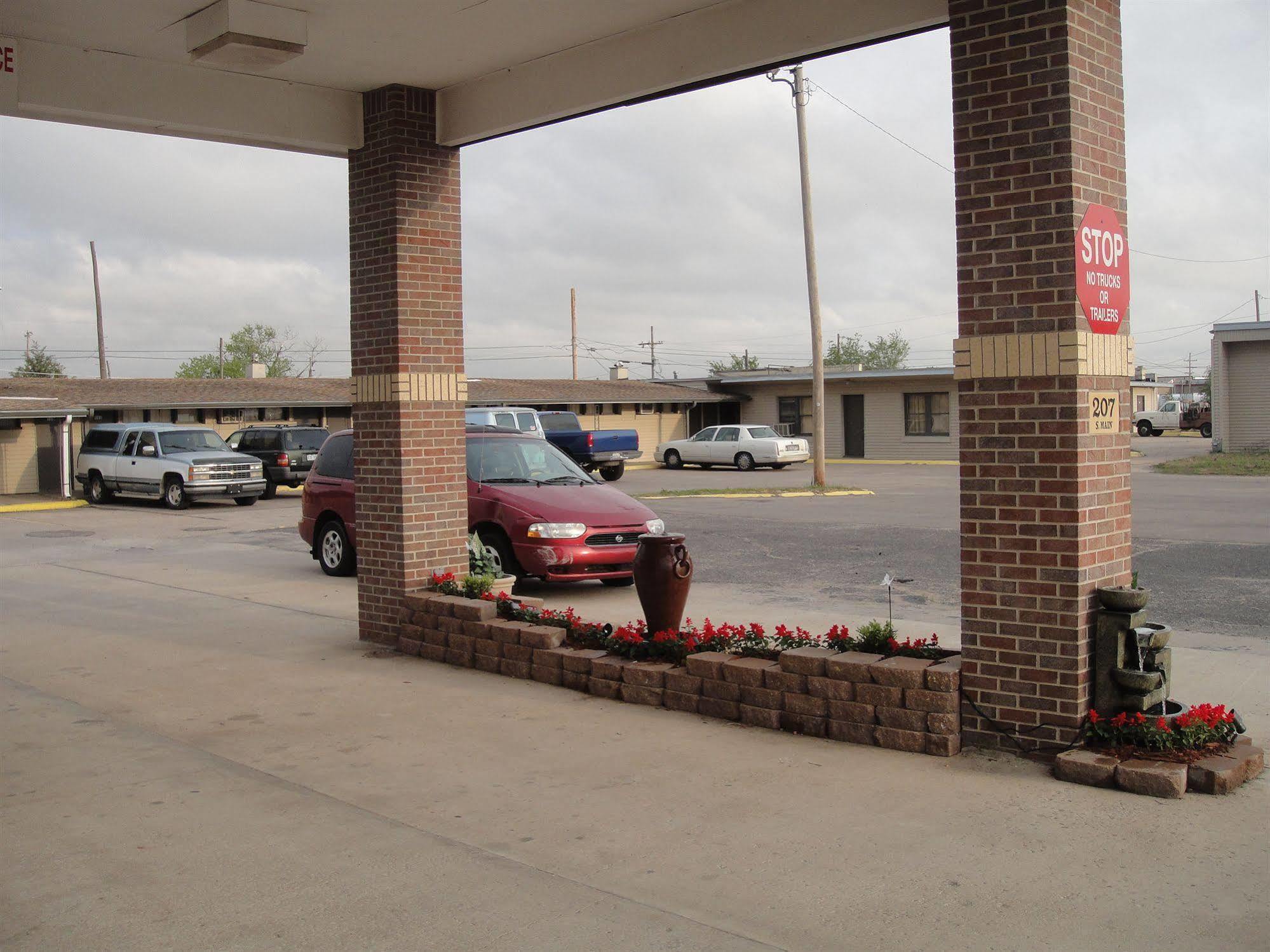 Trails West Motel South Hutchinson Luaran gambar